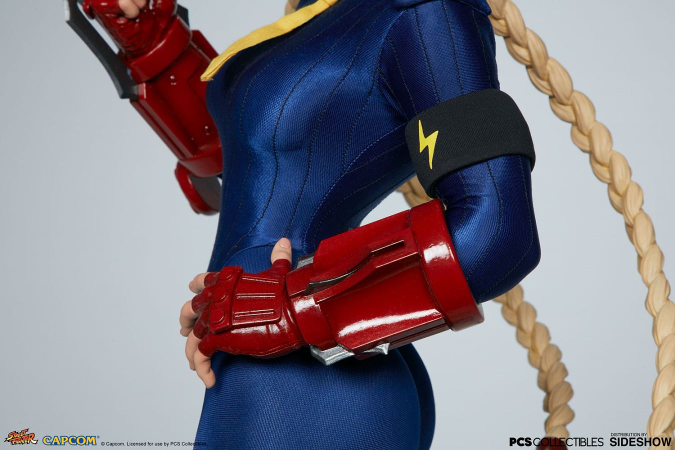 Cammy: Decapre 1/3 Scale Statue