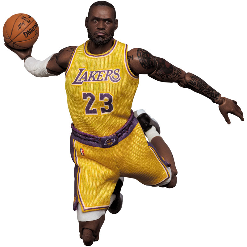 MAFEX No.127 MAFEX LeBron James (Los Angeles Lakers)