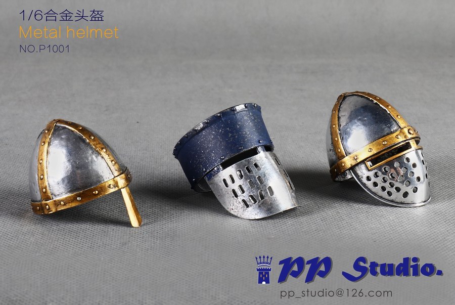 1/6 Moyen-Age Metal Helmets Set