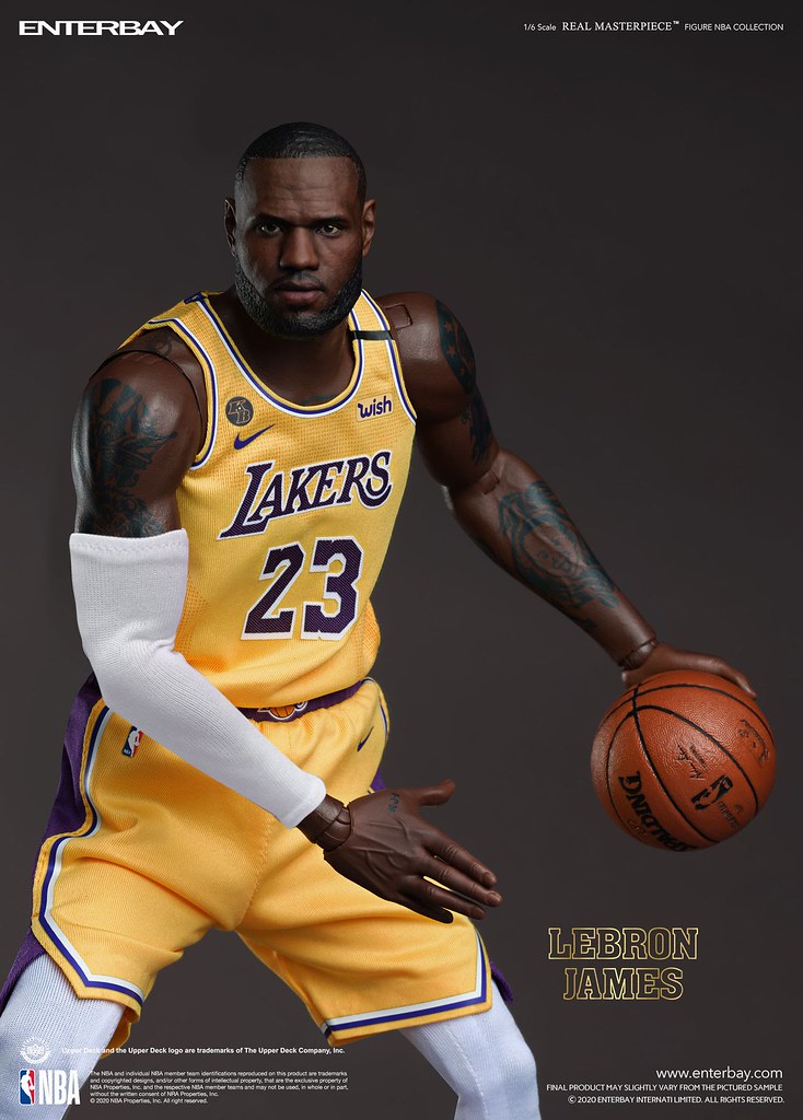 REAL MASTERPIECE NBA COLLECTION - LEBRON JAMES 1/6