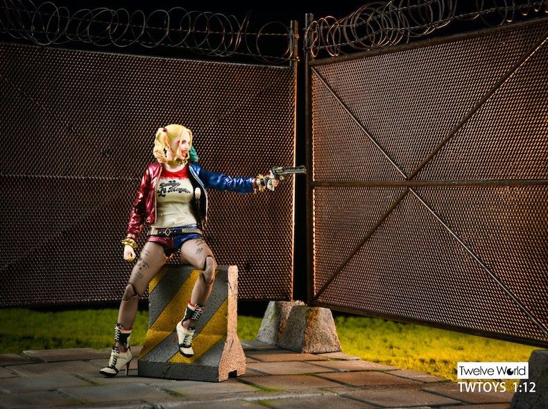 1/12 Trash Can + Barbed Wire Scene