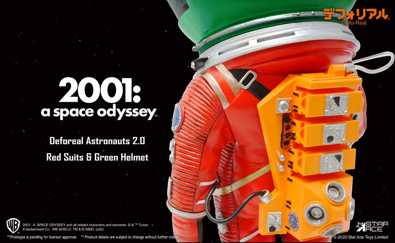 Deforeal 2001: A Space Odyssey Astronauts 2.0 Red Suit & Green Helmet