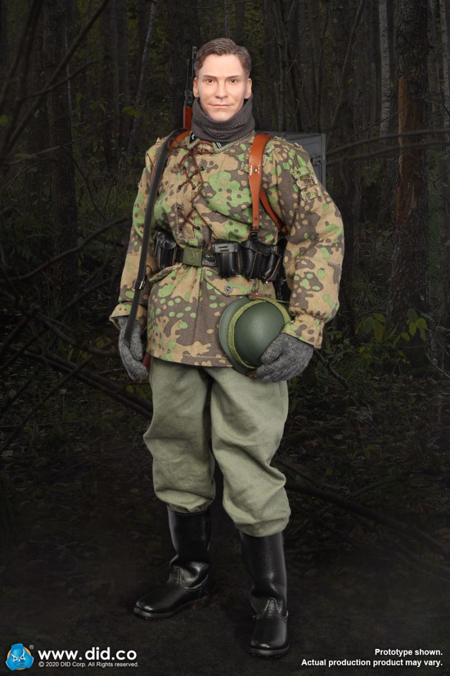 1/6 World War II Twentieth Armored Grenadier Division Radio Section A D80142