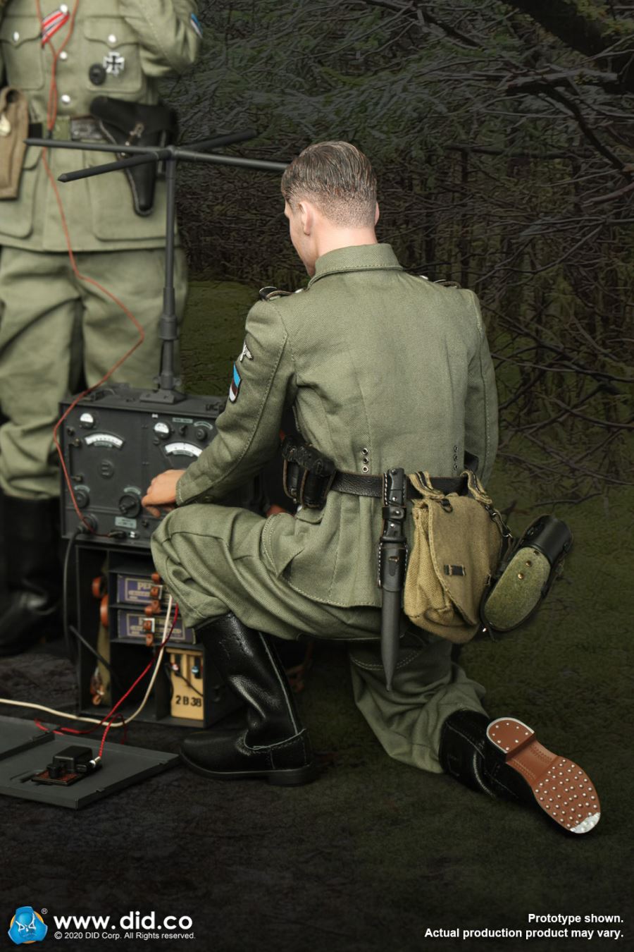 1/6 World War II Twentieth Armored Grenadier Division Radio Section A D80142