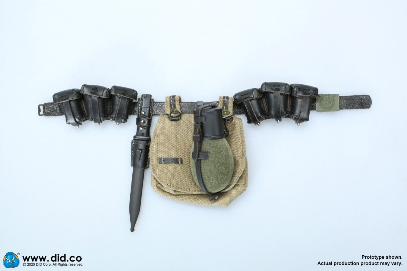 1/6 World War II Twentieth Armored Grenadier Division Radio Section A D80142