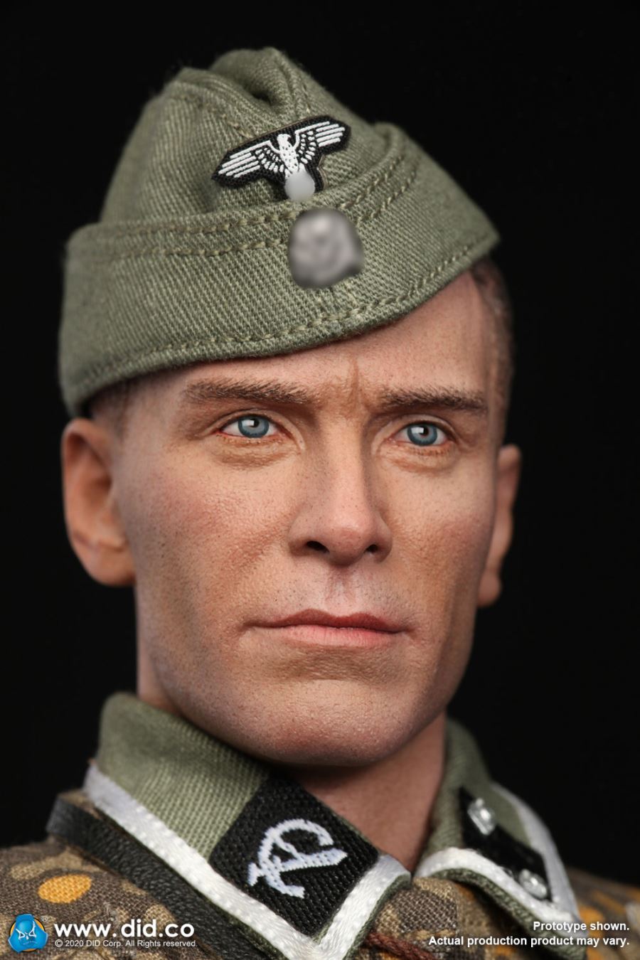 1/6 World War II Twentieth Armored Grenadier Division Radio Section B D80143