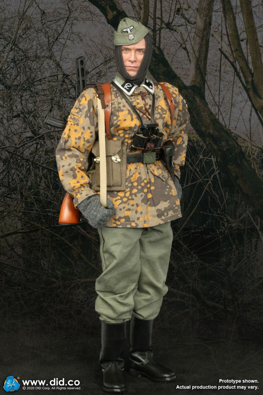 1/6 World War II Twentieth Armored Grenadier Division Radio Section B D80143