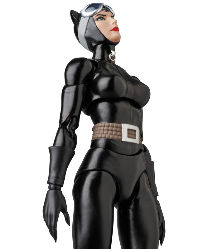 MAFEX No.123 MAFEX CATWOMAN (HUSH Ver.)