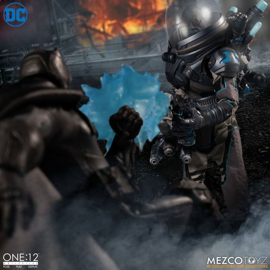 One:12 Collective Mr. Freeze – Deluxe Edition
