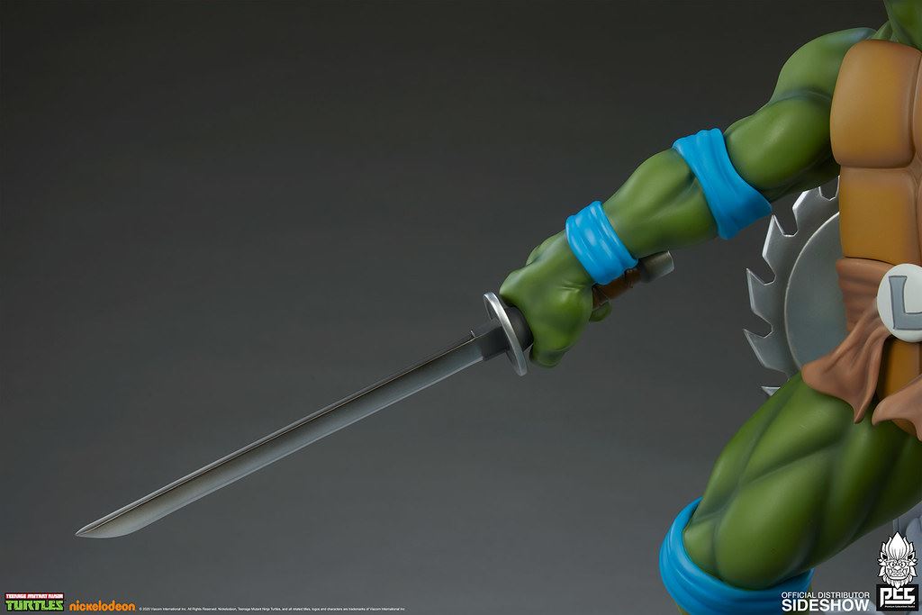 Leonardo 1/4 Scale Statue