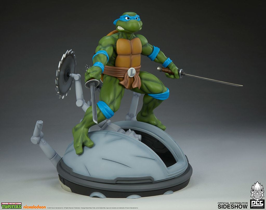 Leonardo 1/4 Scale Statue