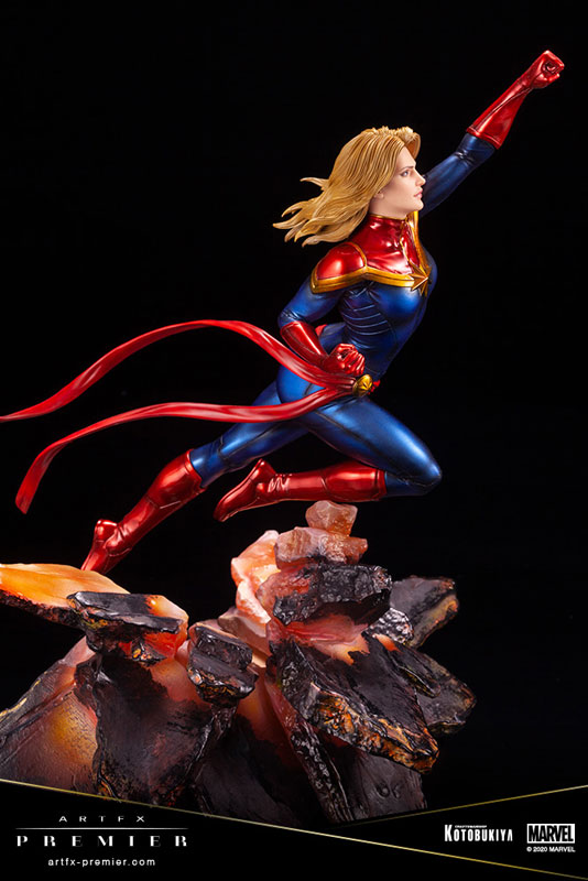 ARTFX PREMIER MARVEL UNIVERSE Captain Marvel 1/10