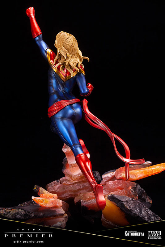 ARTFX PREMIER MARVEL UNIVERSE Captain Marvel 1/10