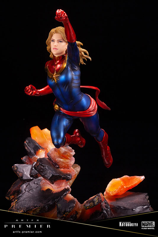ARTFX PREMIER MARVEL UNIVERSE Captain Marvel 1/10