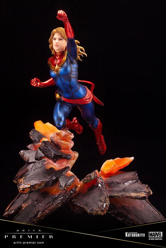 ARTFX PREMIER MARVEL UNIVERSE Captain Marvel 1/10