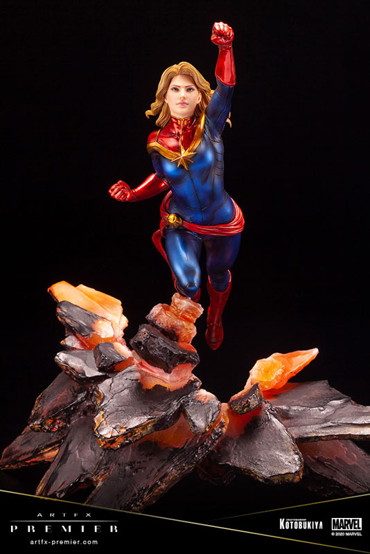 ARTFX PREMIER MARVEL UNIVERSE Captain Marvel 1/10