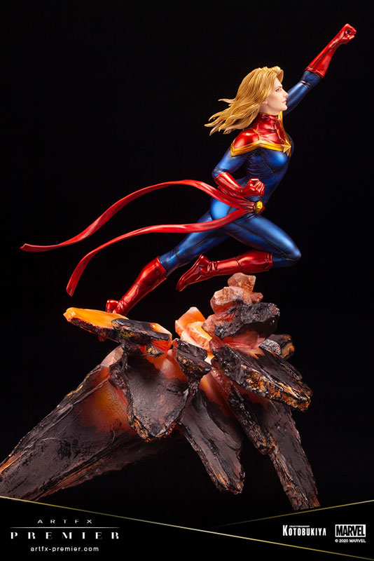 ARTFX PREMIER MARVEL UNIVERSE Captain Marvel 1/10
