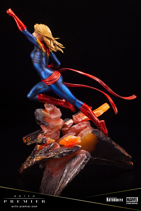 ARTFX PREMIER MARVEL UNIVERSE Captain Marvel 1/10