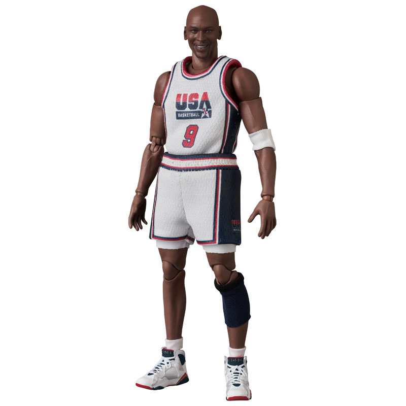 MAFEX No.132 MAFEX Michael Jordan (1992 TEAM USA)