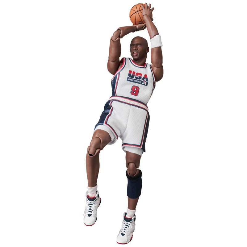 MAFEX No.132 MAFEX Michael Jordan (1992 TEAM USA)
