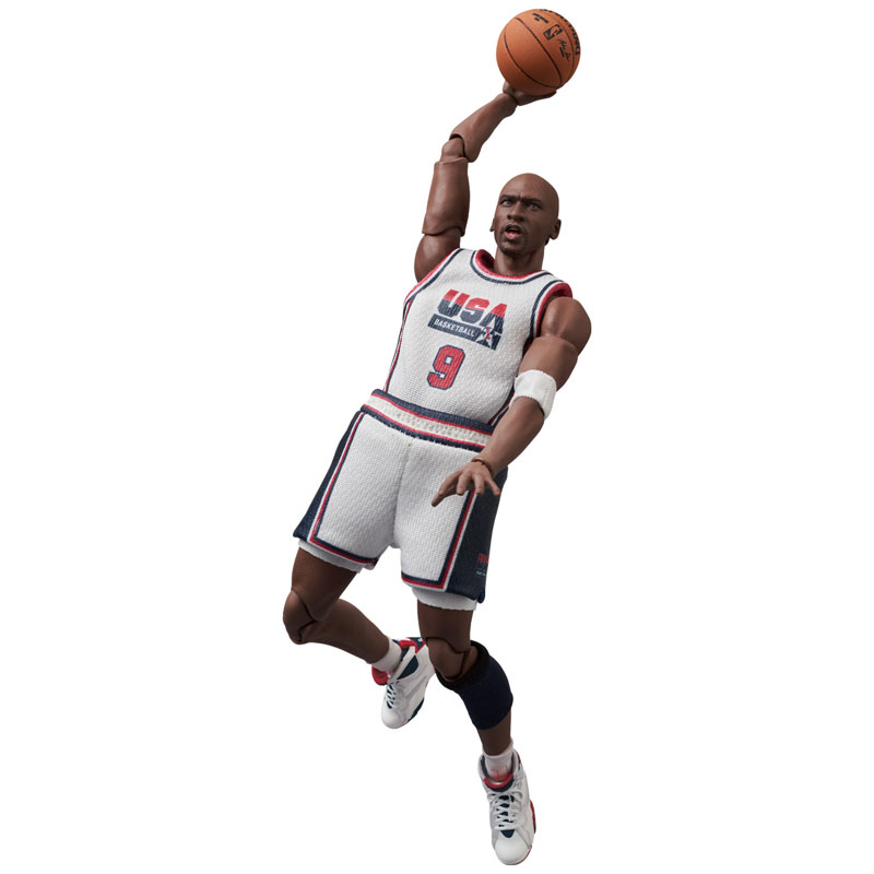 MAFEX No.132 MAFEX Michael Jordan (1992 TEAM USA)