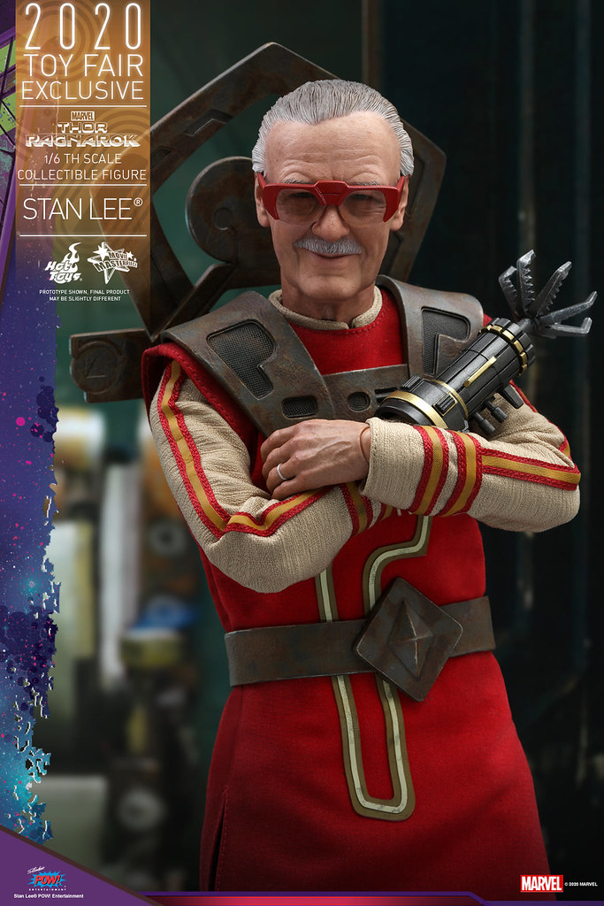 THOR: RAGNAROK STAN LEE® 1/6TH SCALE COLLECTIBLE FIGURE