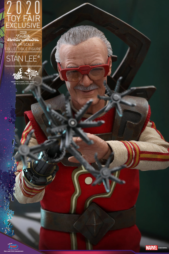 THOR: RAGNAROK STAN LEE® 1/6TH SCALE COLLECTIBLE FIGURE