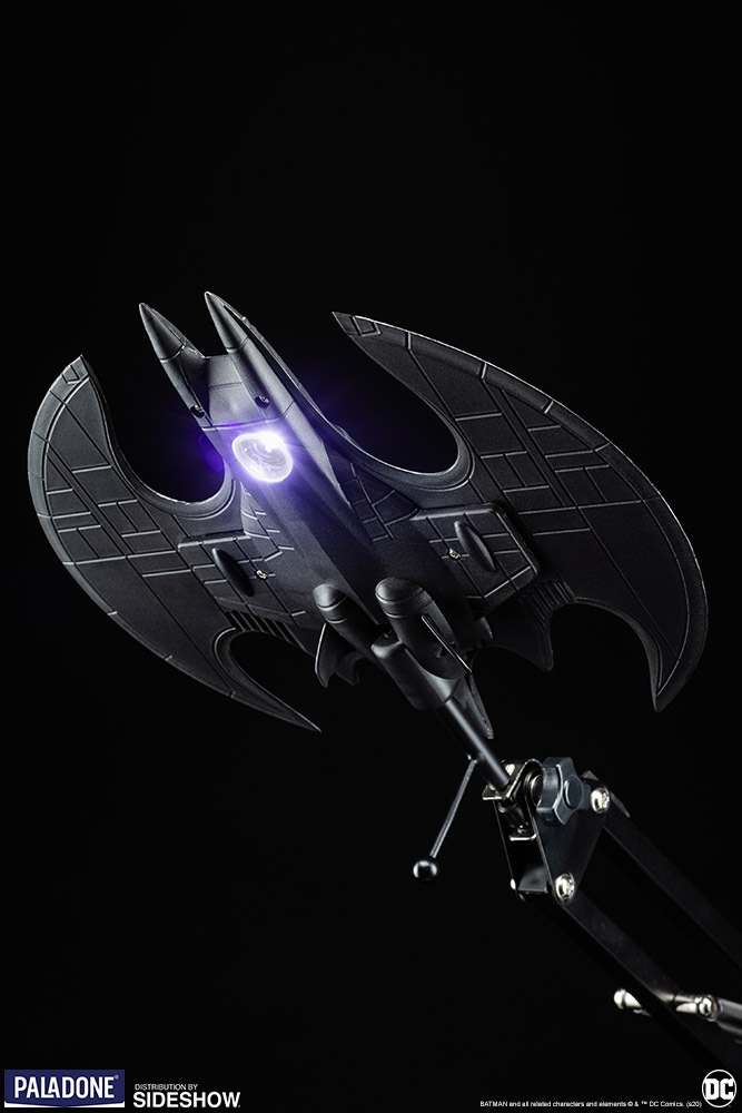 Batwing Posable Desk Light