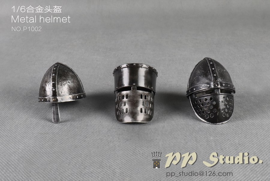 1/6 Moyen-Age Metal Helmets Set