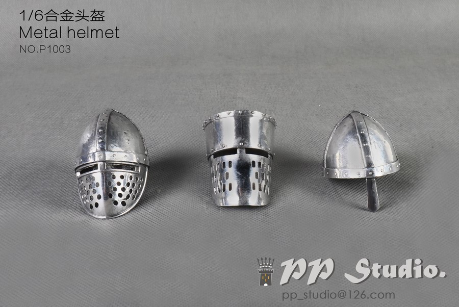 1/6 Moyen-Age Metal Helmets Set