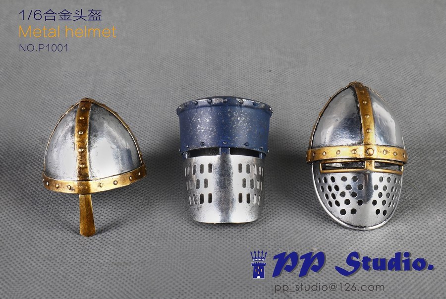 1/6 Moyen-Age Metal Helmets Set