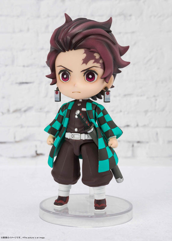Figuarts mini Tanjiro Kamado, Nezuko Kamado, Zenitsu Agatsuma 3Figure Set (Demon Slayer: Kimetsu no Yaiba)