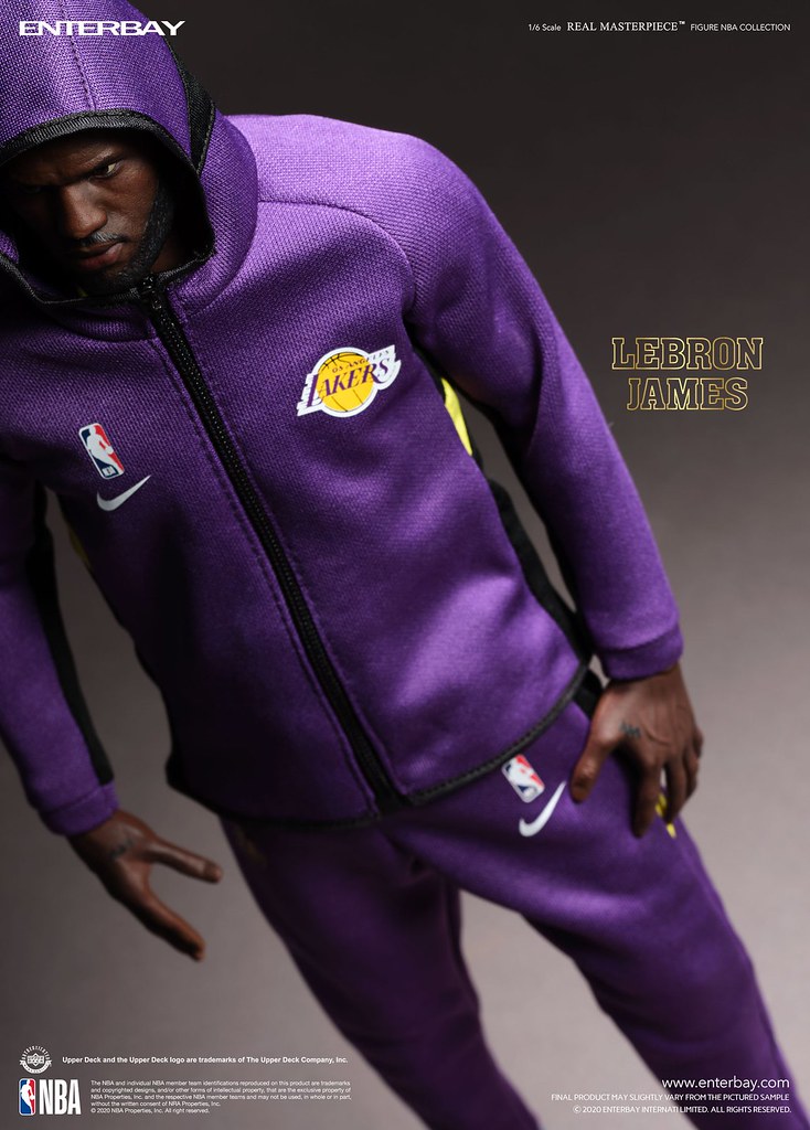 REAL MASTERPIECE NBA COLLECTION - LEBRON JAMES 1/6