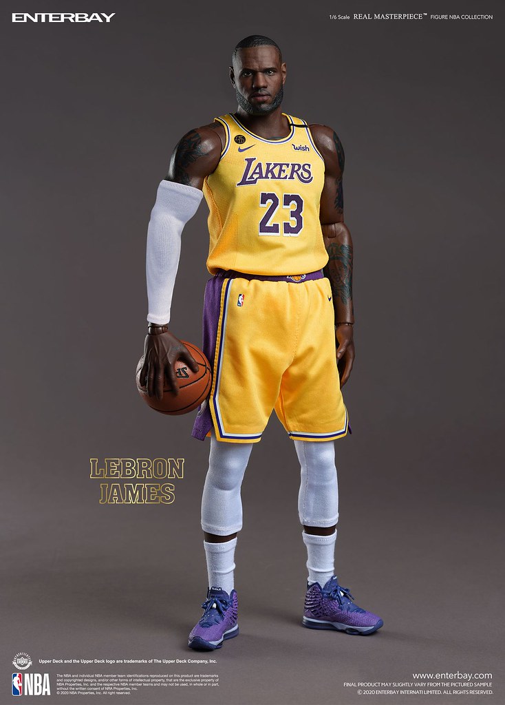 REAL MASTERPIECE NBA COLLECTION - LEBRON JAMES 1/6