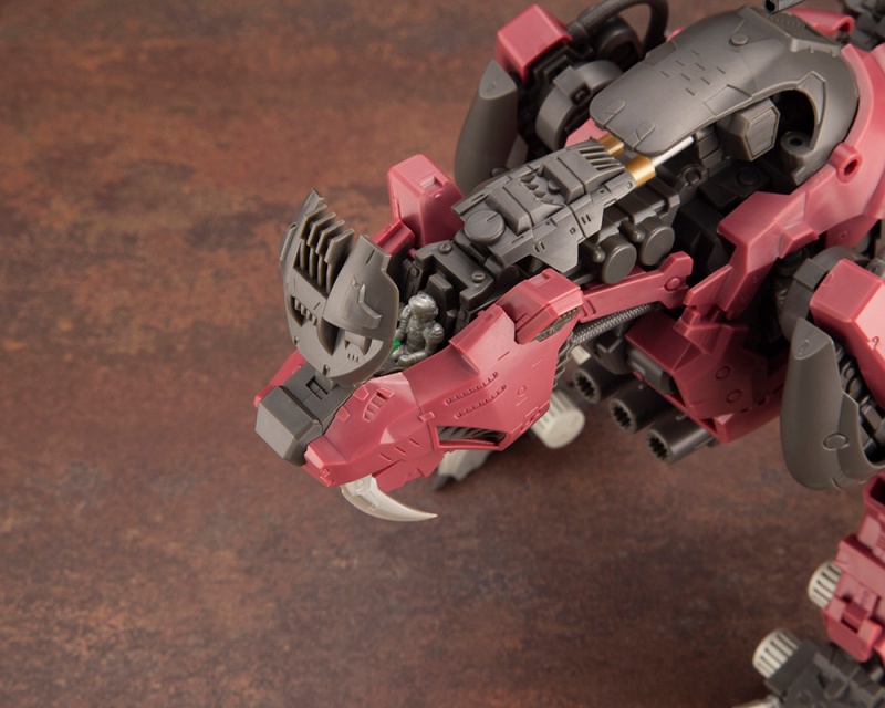 EPZ-003 Saber Tiger CA Color Ver