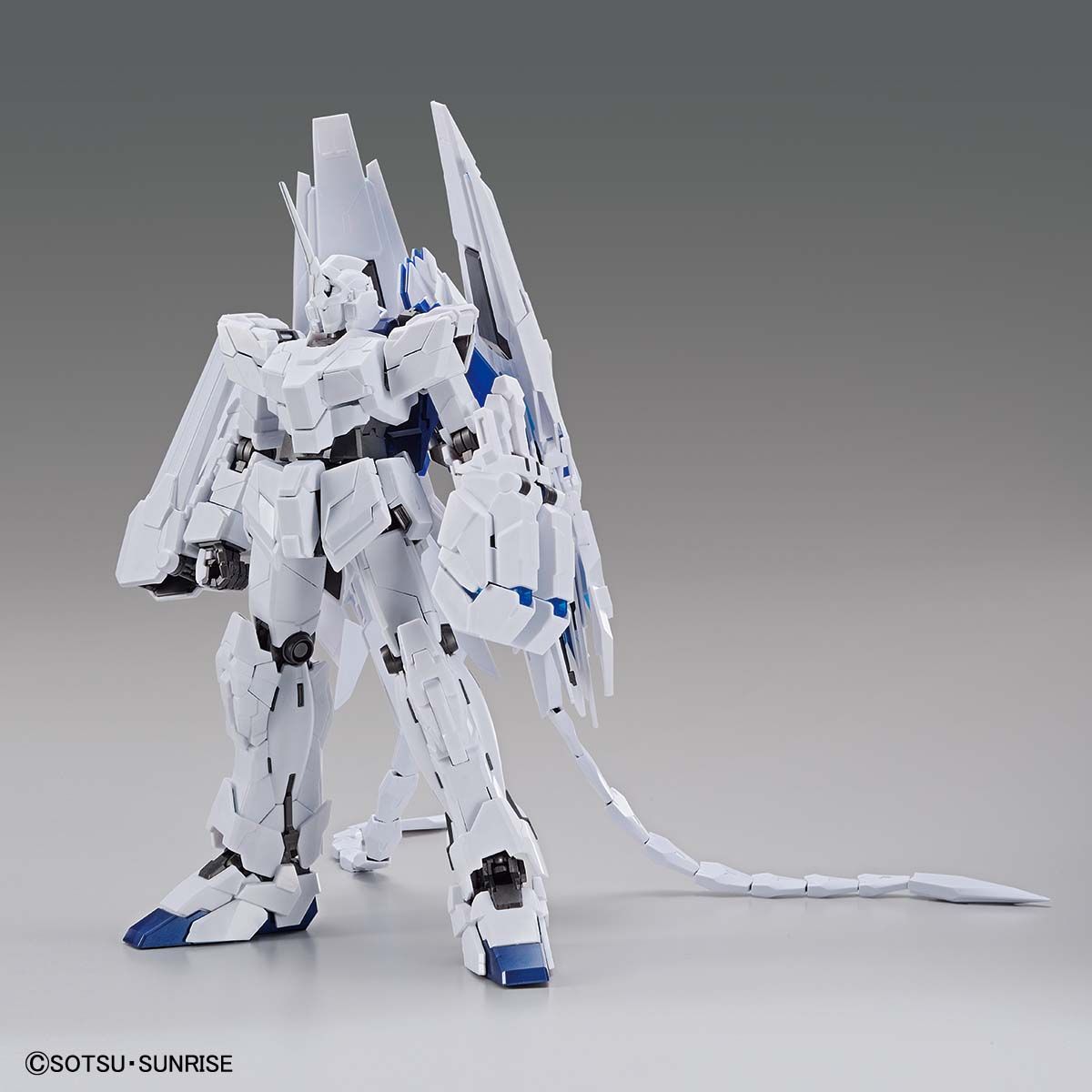 MG 1/100 Gundam Base Limited Unicorn Gundam Perfectability