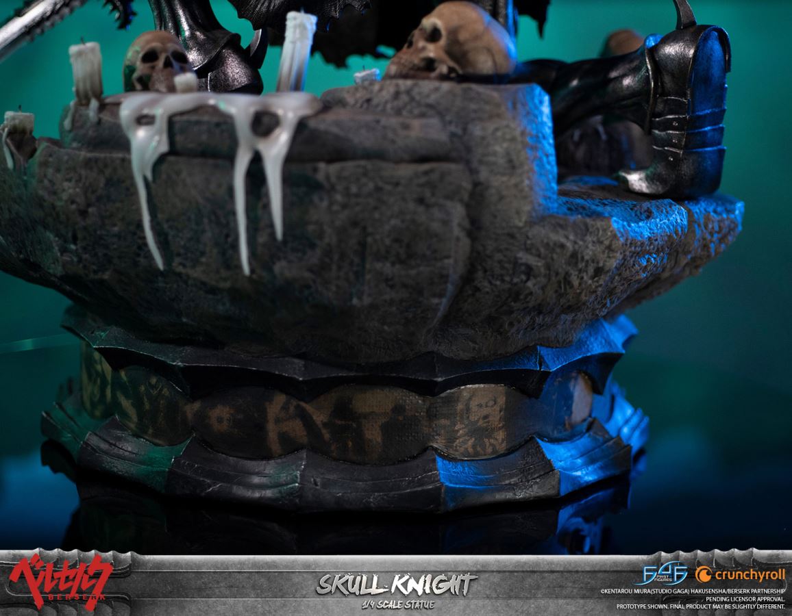 BERSERK: SKULL KNIGHT 1/4 (Standard Edition & Standard White Bone Variant)