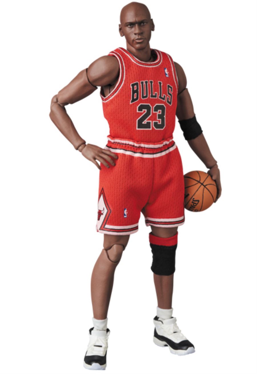 MAFEX × Michael Jordan