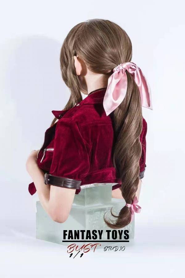 Aerith - Final Fantasy VII 1/1