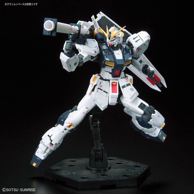 RG 1/144 Nu Gundam Plastic Model Mobile Suit Gundam: Char's Counterattack