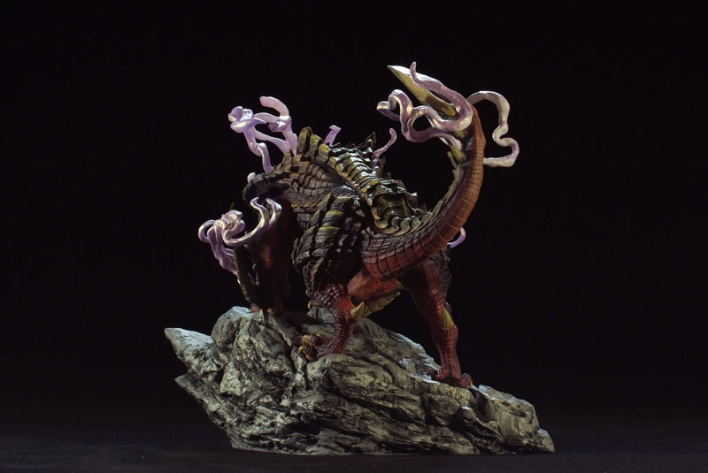 Capcom Figure Builder Creator's Model Magnamalo