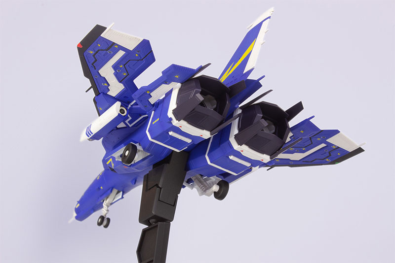 Raiden V Director's Cut FT-00004A Azuma [2P COLOR VER.] 1/100