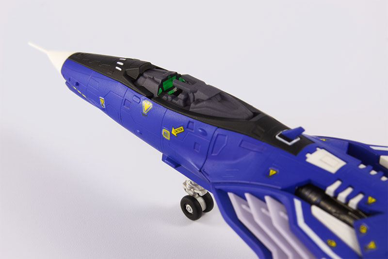 Raiden V Director's Cut FT-00004A Azuma [2P COLOR VER.] 1/100