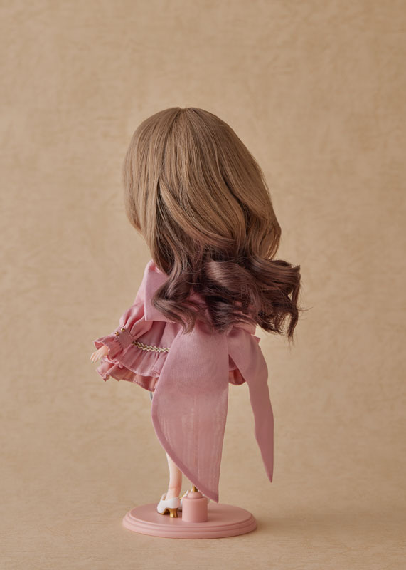 Harmonia bloom Seasonal Doll Beatrice