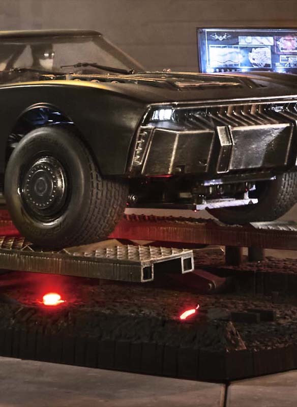 Mattel Creations The BATMAN™ The Ultimate Batmobile 1/10