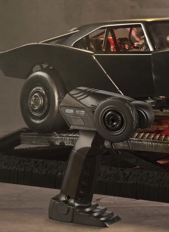 Mattel Creations The BATMAN™ The Ultimate Batmobile 1/10