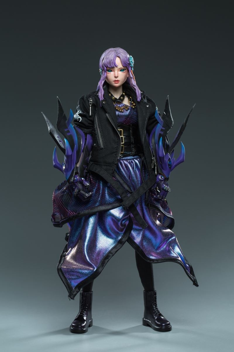 AF-LCG C Lost City Girl Trafficker 1/6