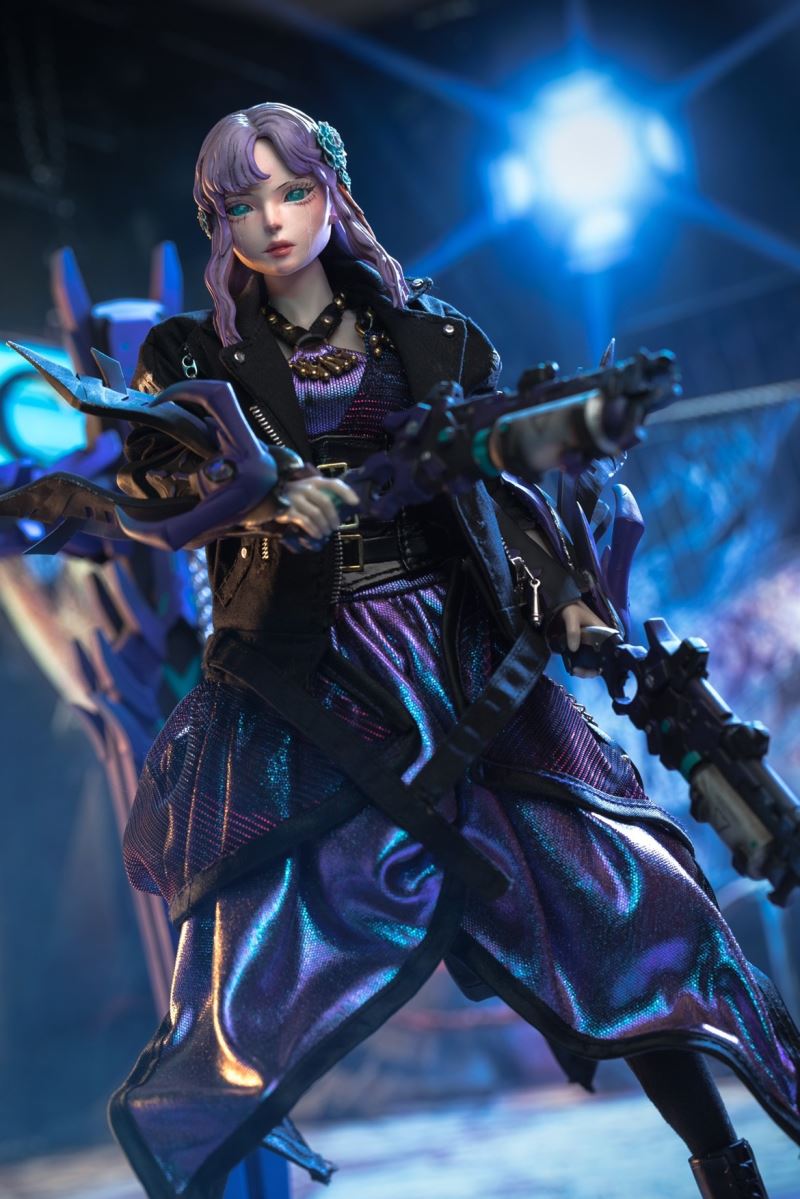 AF-LCG C Lost City Girl Trafficker 1/6