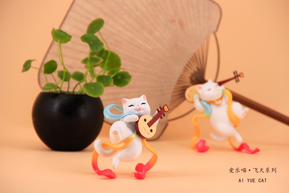 Philharmonic Meow-Flying Strings Series