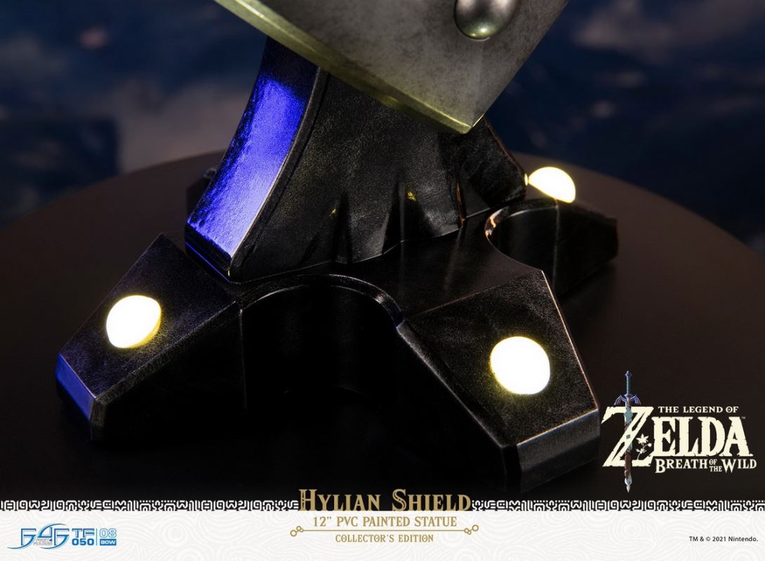 THE LEGEND OF ZELDA: BREATH OF THE WILD-HYLIAN SHIELD (COLLECTOR'S EDITION)